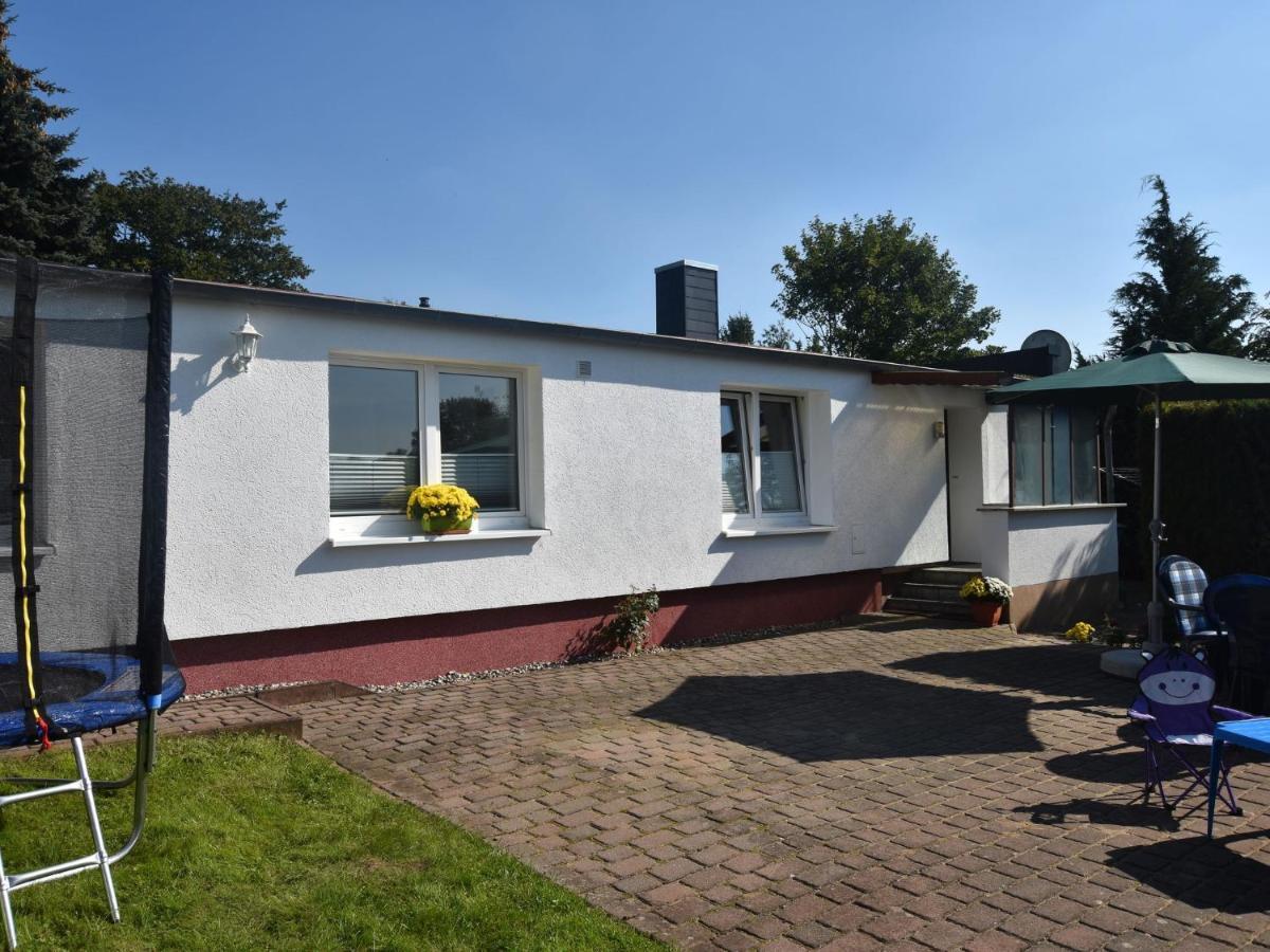 Modern Bungalow In Kroepelin With Garden Villa Bilik gambar